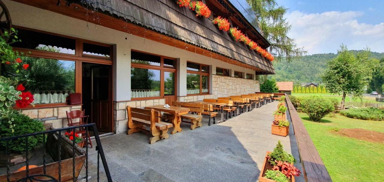 Zajazd Kaluzna Lacko Bagian luar foto